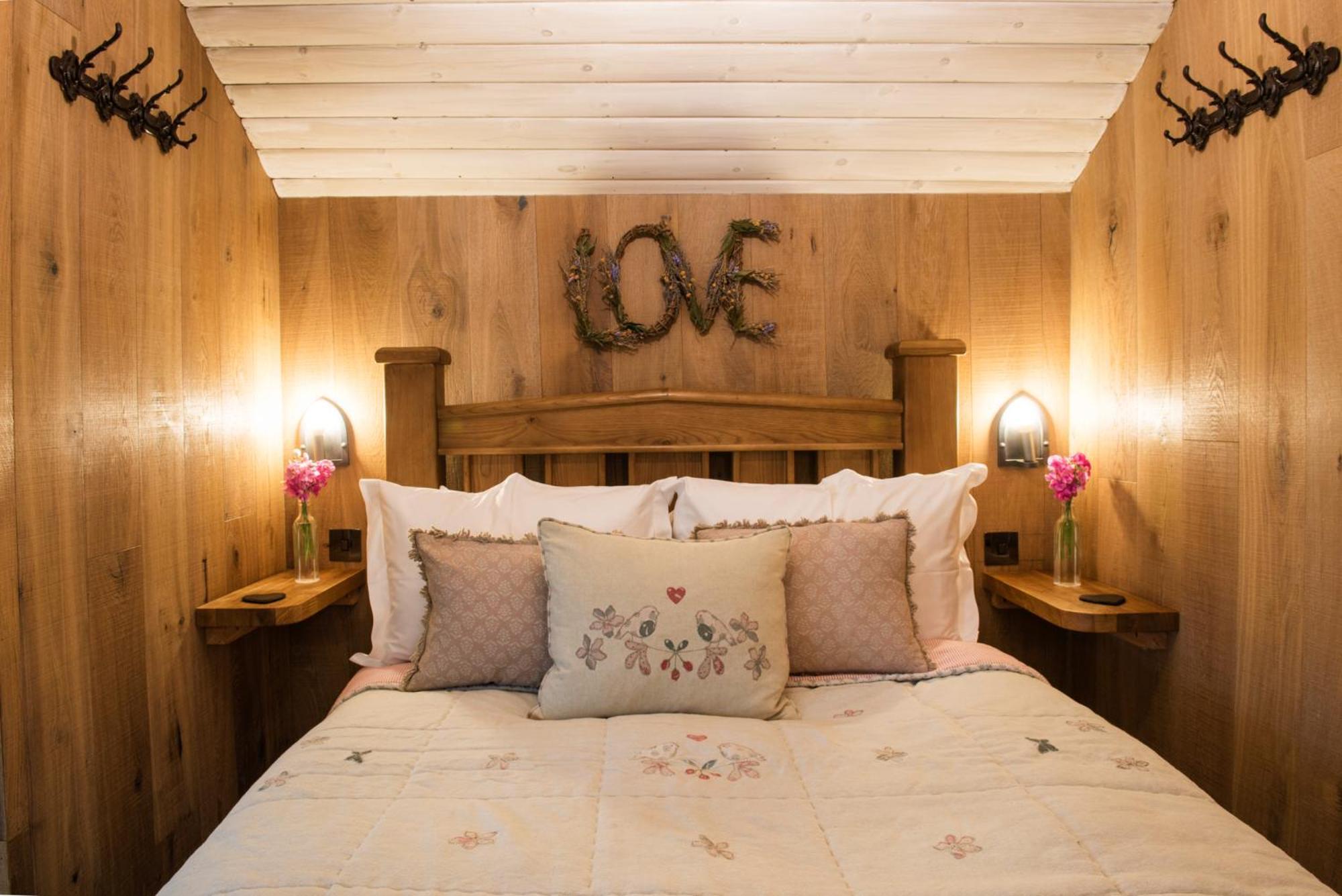 The Treehouse At Salcombe Farm Βίλα Εξωτερικό φωτογραφία